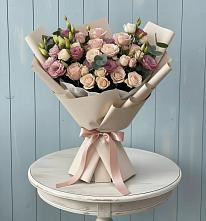 Букет цветов из:  Розы и Лизиантусы в Воркуте