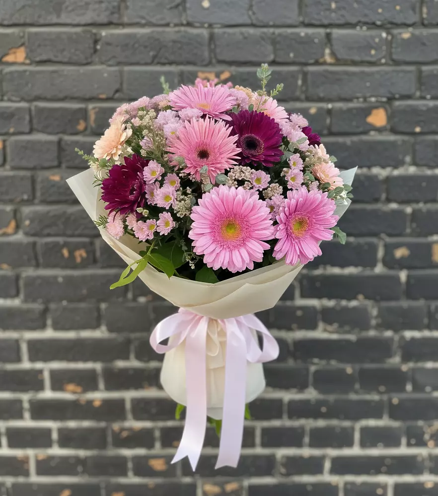 Букет цветов из: Герберы и Хризантемы в Воркуте
