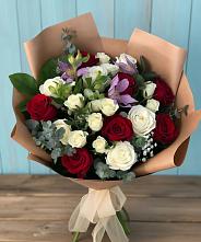 Букет цветов из:  Розы и Альстромерии в Воркуте