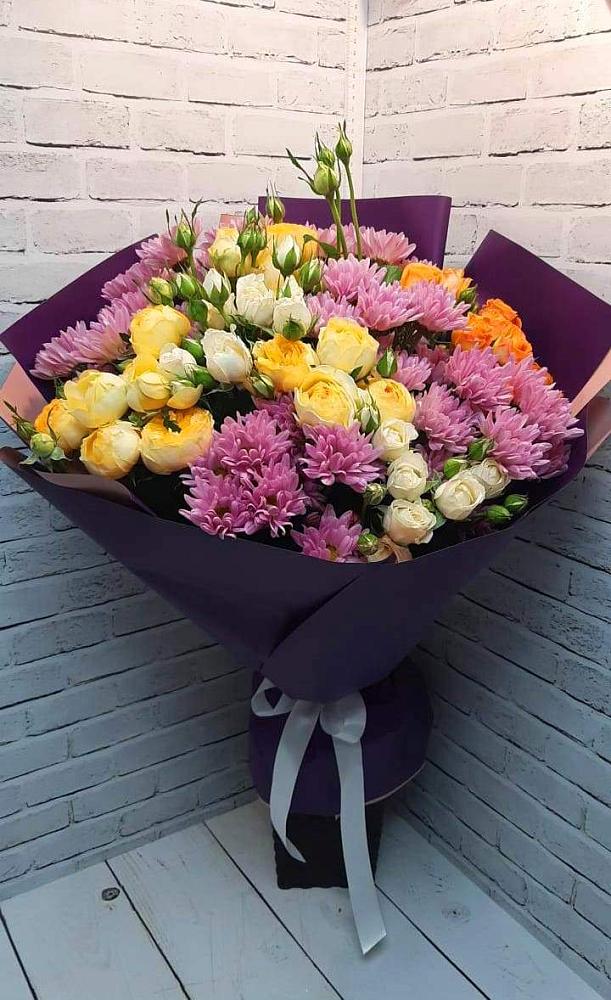 Букет цветов из: Хризантемы и Розы в Воркуте