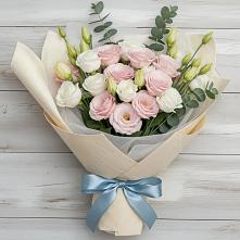 Букет цветов из:  Лизиантусы #REPLACE_PRED# Воркуте