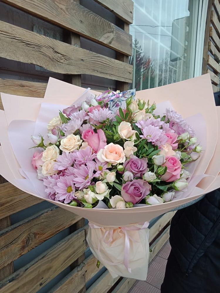 Букет цветов из: Розы и Хризантемы в Воркуте