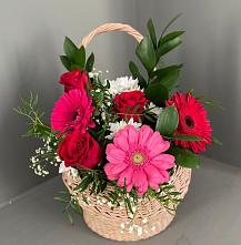 Цветочная композиция из Розы, Хризантемы и Герберы в корзине #REPLACE_PRED# Воркуте