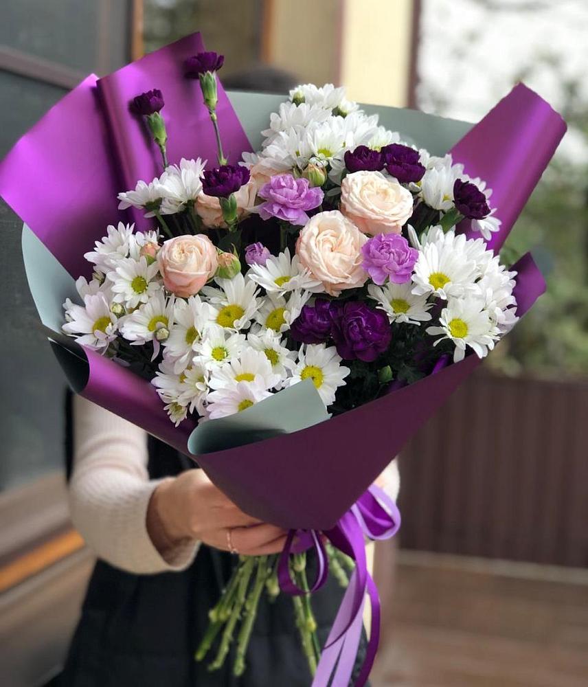 Букет цветов из: Хризантемы, Гвоздики и Розы в Воркуте