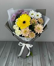 Букет цветов из:  Розы, Герберы и Хризантемы в Воркуте