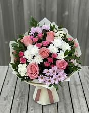 Букет цветов из:  Альстромерии, Гвоздики, Розы и Хризантемы в Воркуте