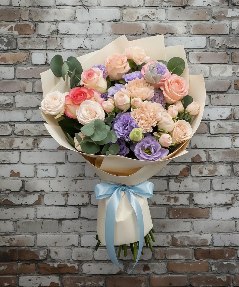 Букет цветов из: Розы, Лизиантусы и Гвоздики в Воркуте