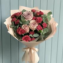 Букет цветов из:  Гвоздики и Розы в Воркуте
