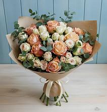 Букет цветов из:  Альстромерии и Розы #REPLACE_PRED# Воркуте